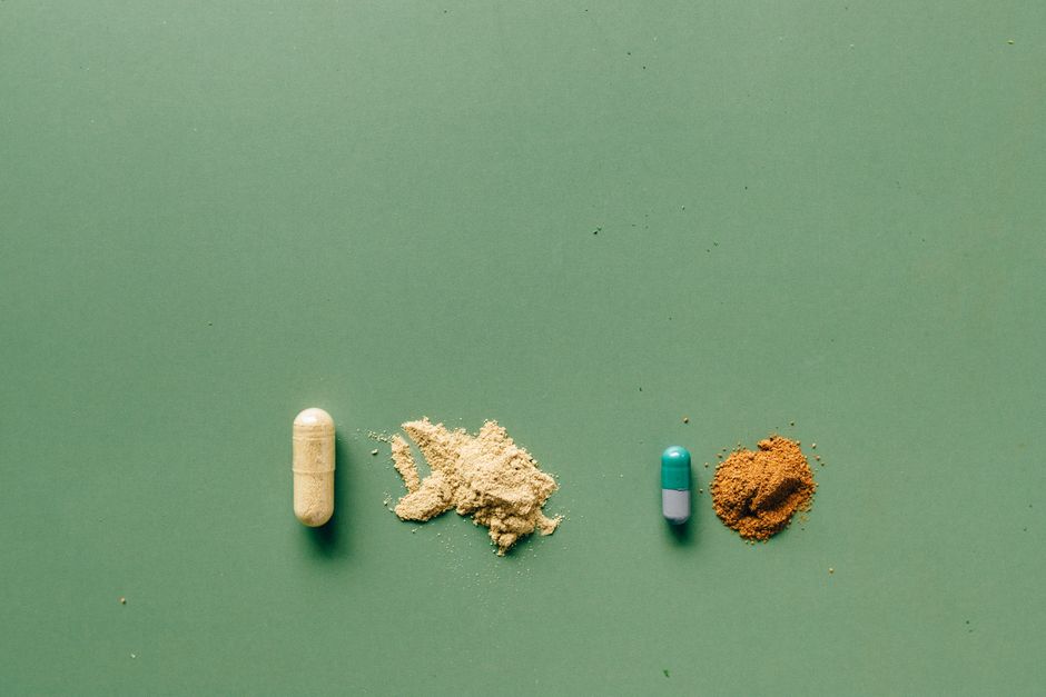 Microbiomul intestinal: ce este, cum îl îngrijești prin alimentație și suplimente
