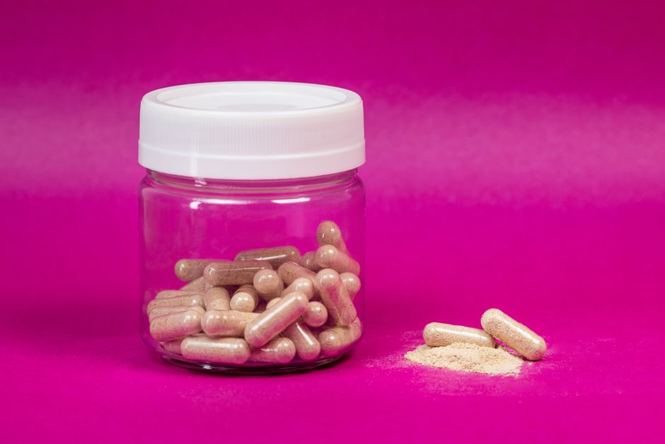 Ulei de oregano: efect antimicrobian, candida și SIBO