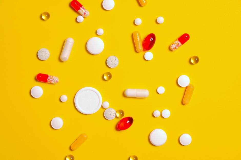 Vitamine hidrosolubile vs liposolubile: de ce contează diferența pentru dozaj și siguranță